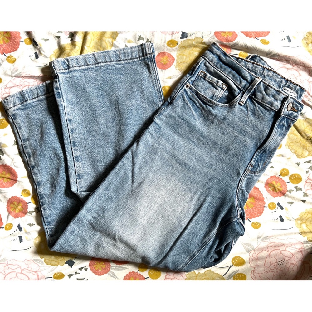 Old Navy high waisted light wash wide leg cropped jean